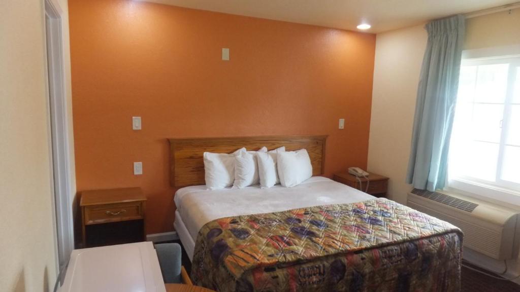 Turtle Bay Lodge Redding Rum bild
